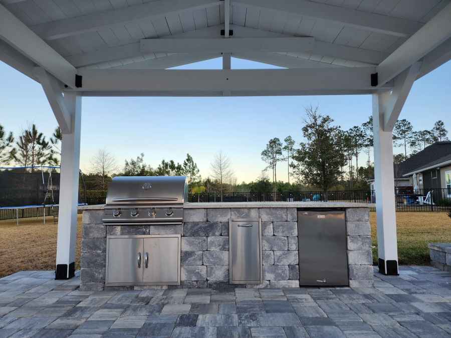 outdoor summer kitchen